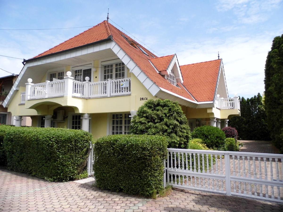 Millennium Villa เคสเท ภายนอก รูปภาพ